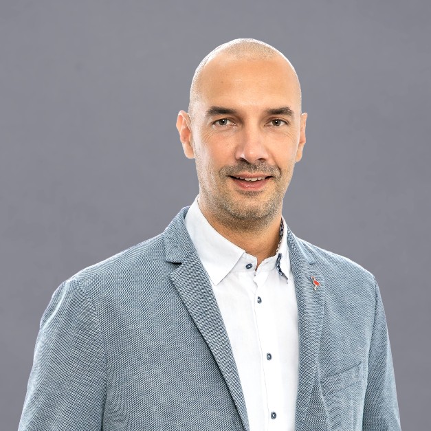 Tadej Gabrovšek - Bago