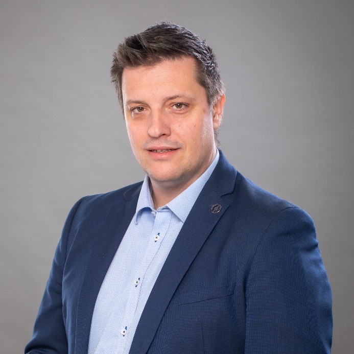 Klemen Mav